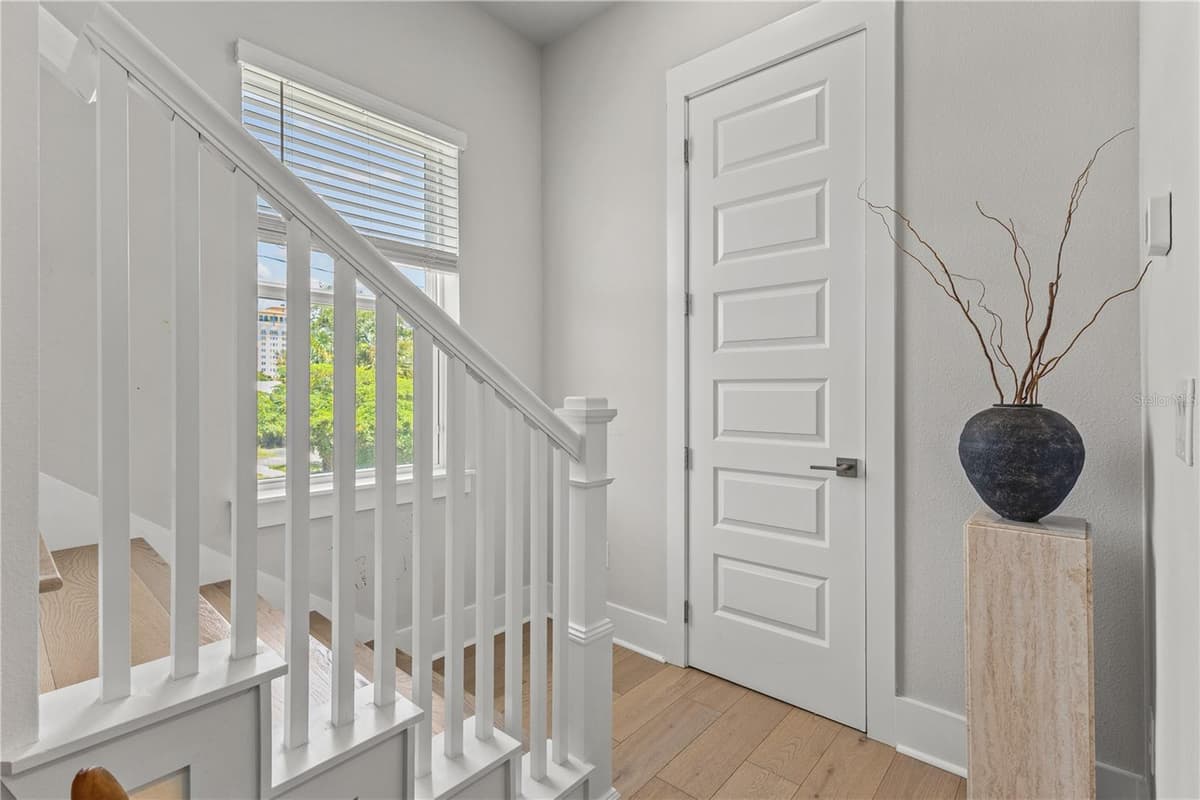501 LAFAYETTE COURT — photo 25 of 36
