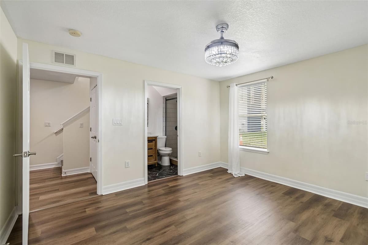 4516 BAY SPRING COURT — photo 11 of 45