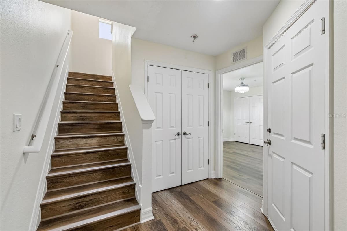 4516 BAY SPRING COURT — photo 9 of 45