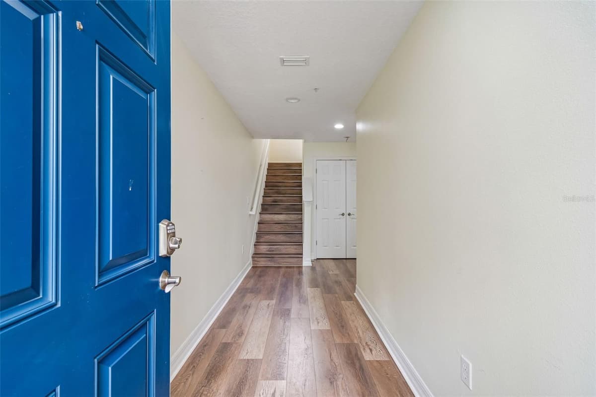 4516 BAY SPRING COURT — photo 8 of 45