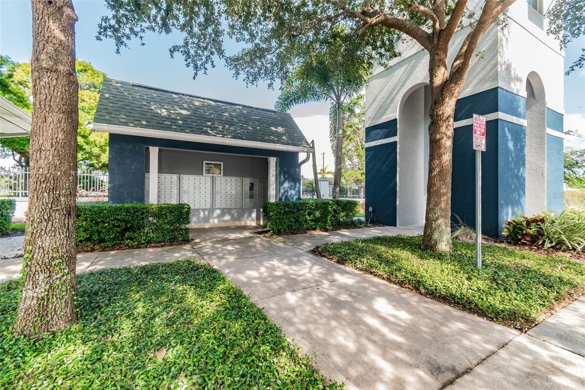 4516 BAY SPRING COURT — photo 40 of 45