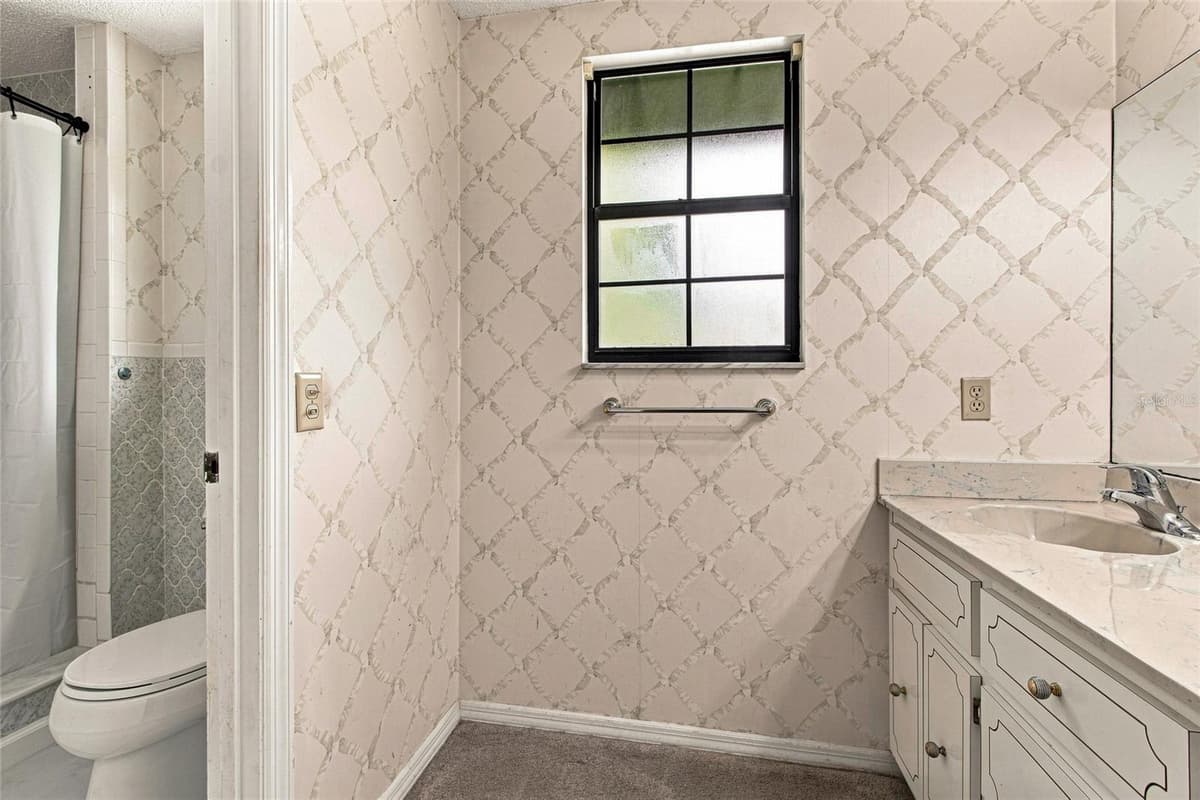 527 COLONIAL DRIVE — photo 39 of 62