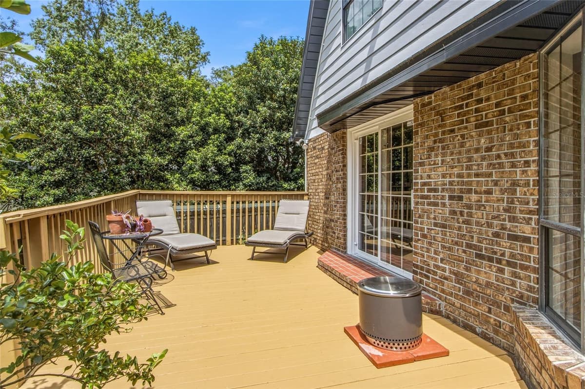 527 COLONIAL DRIVE — photo 47 of 62