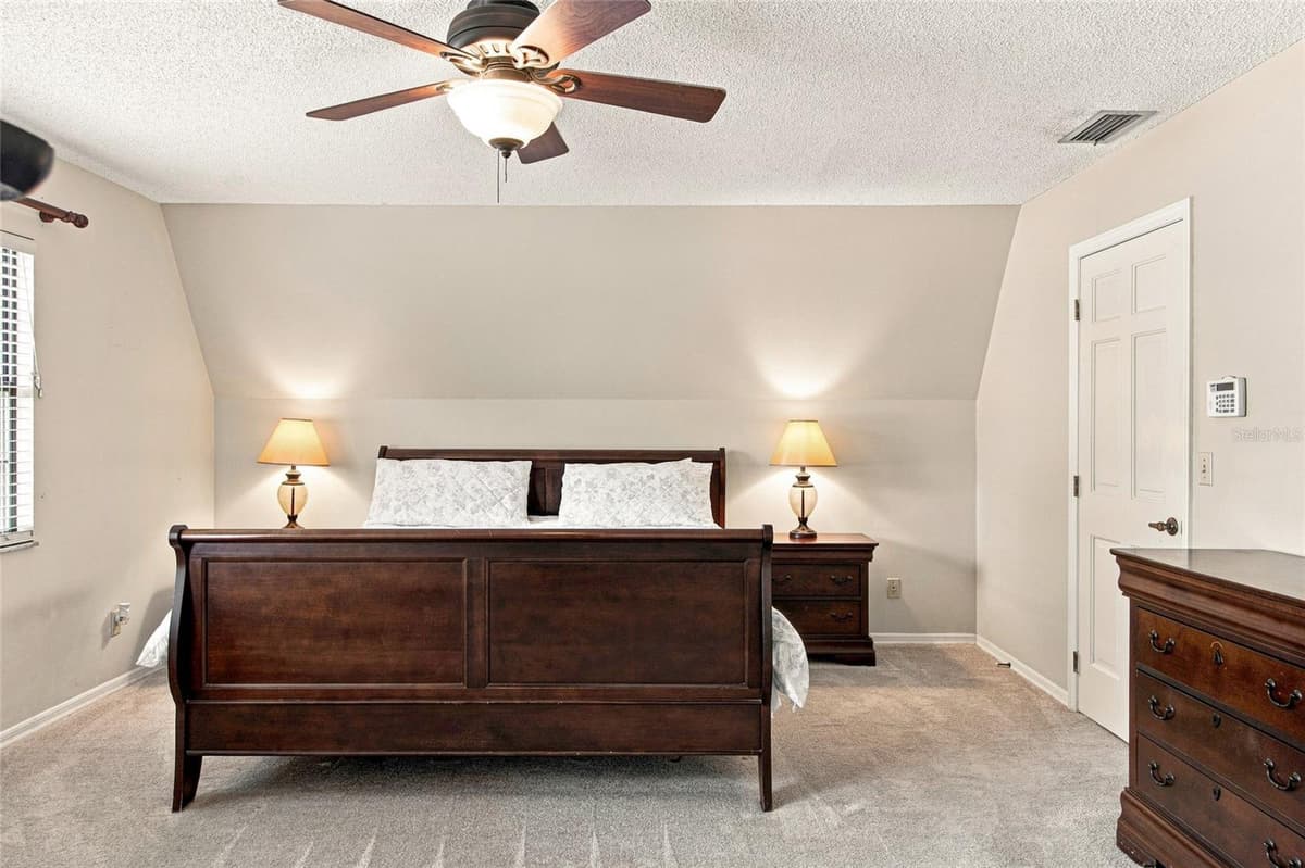 527 COLONIAL DRIVE — photo 36 of 62