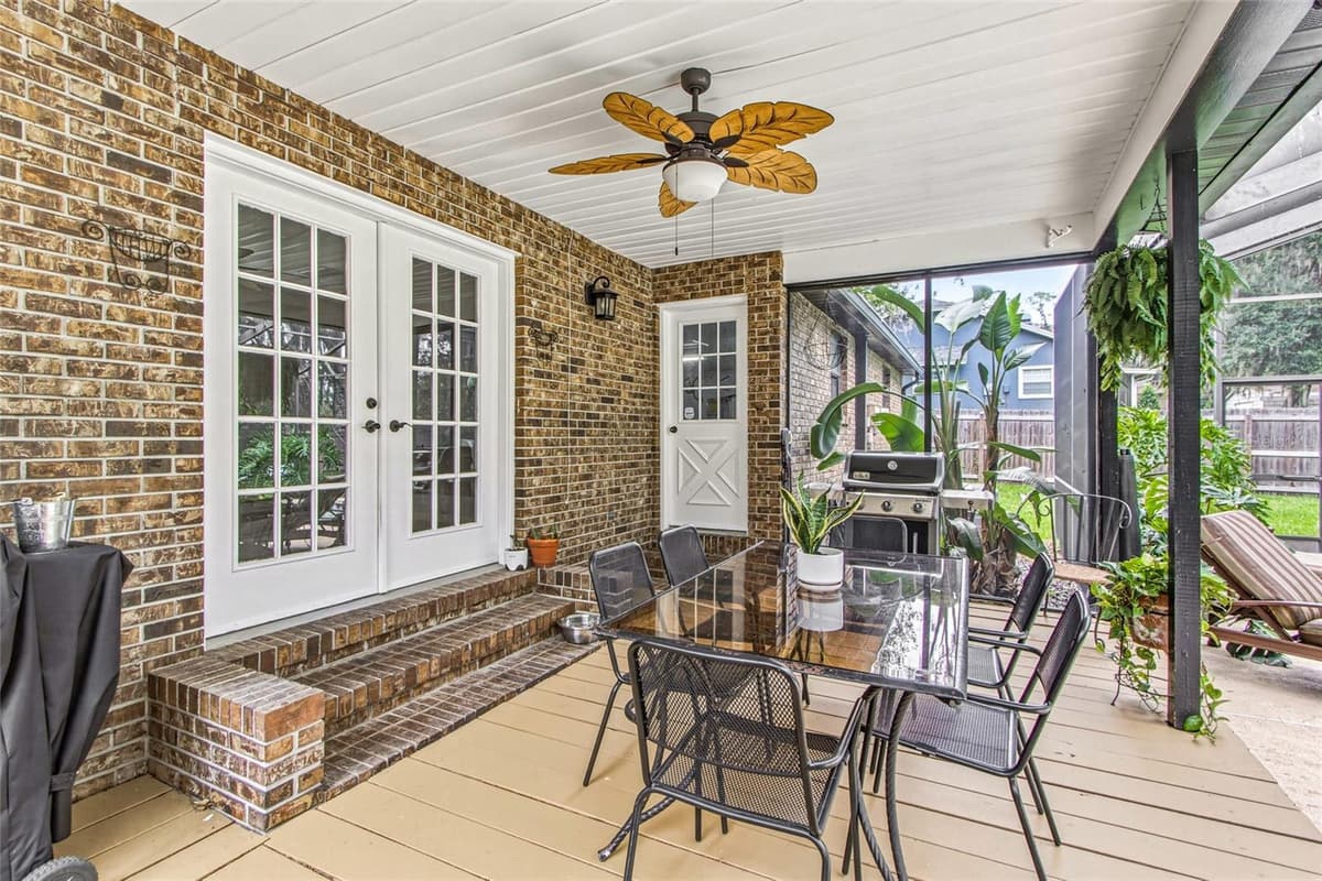 527 COLONIAL DRIVE — photo 46 of 62