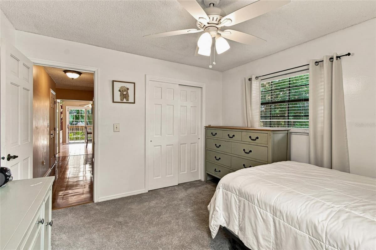 527 COLONIAL DRIVE — photo 25 of 62
