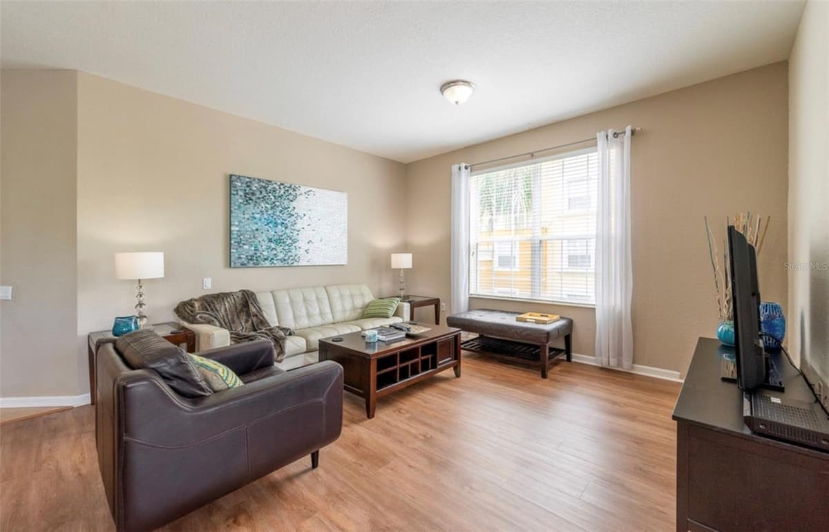 5048 SHOREWAY LOOP — photo 11 of 32