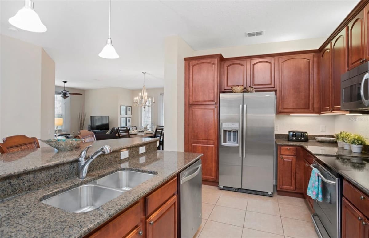 5048 SHOREWAY LOOP — photo 15 of 32
