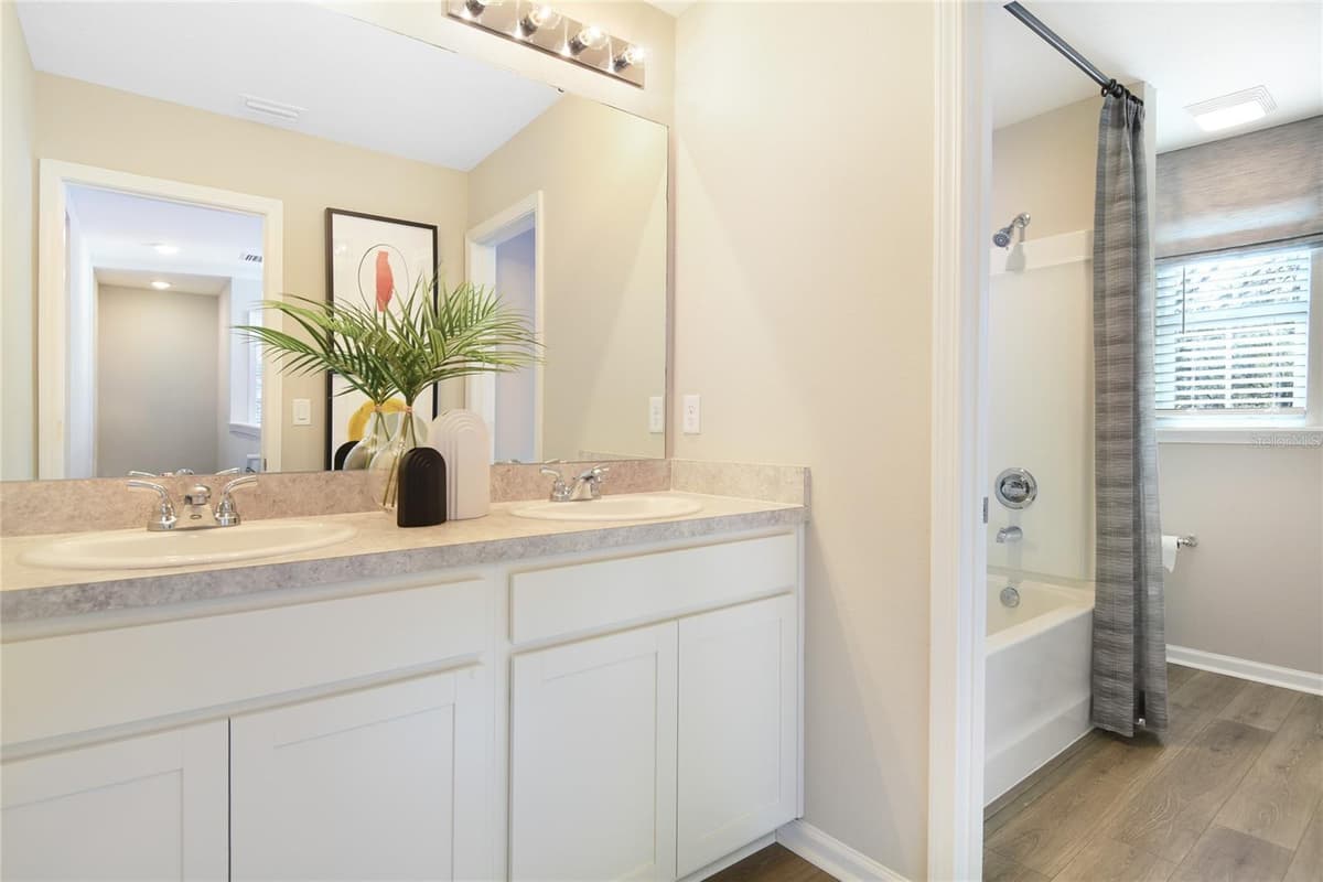 761 LAKE DELL AVENUE — photo 18 of 24