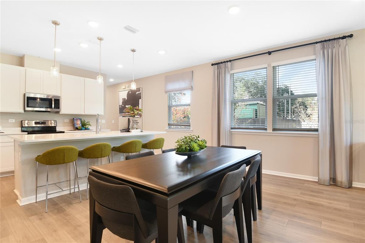 761 LAKE DELL AVENUE — photo 9 of 24