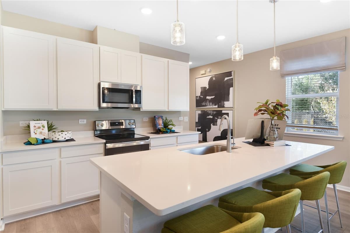 761 LAKE DELL AVENUE — photo 8 of 24