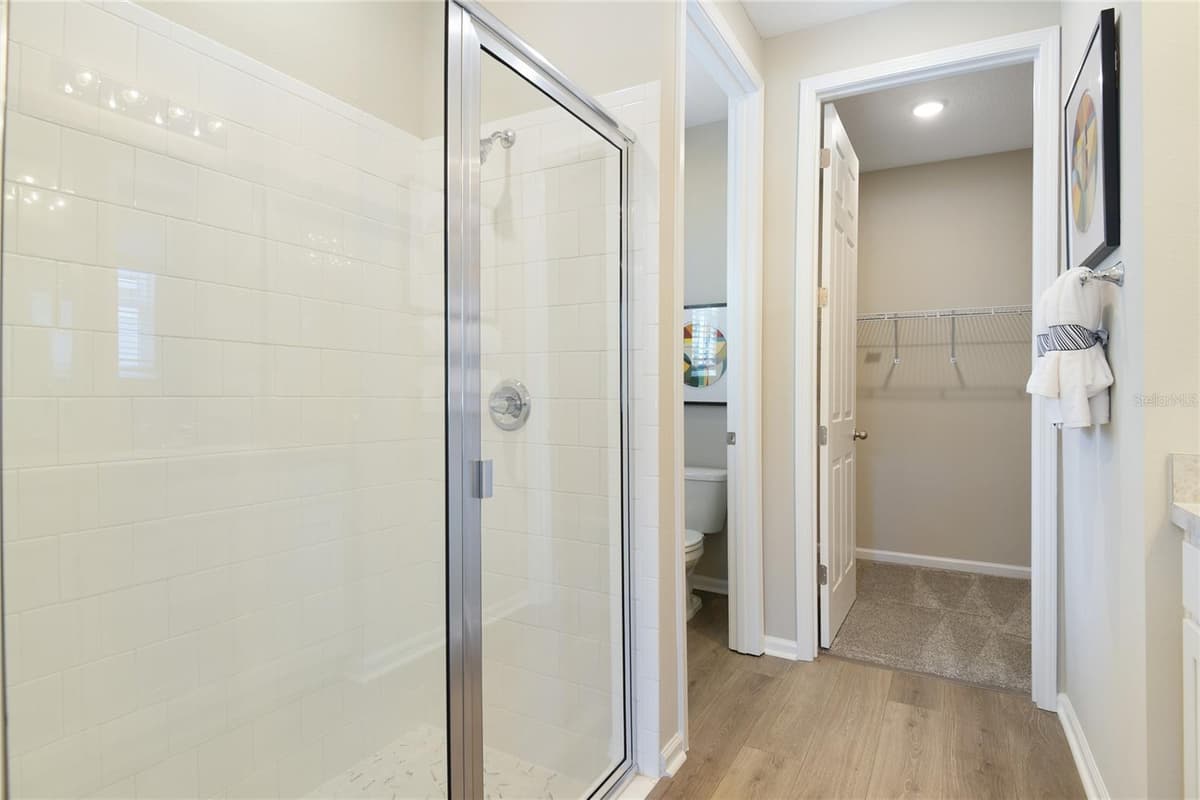761 LAKE DELL AVENUE — photo 14 of 24