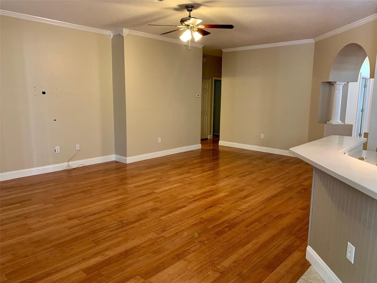 13024 ROYAL GEORGE AVENUE — photo 14 of 29