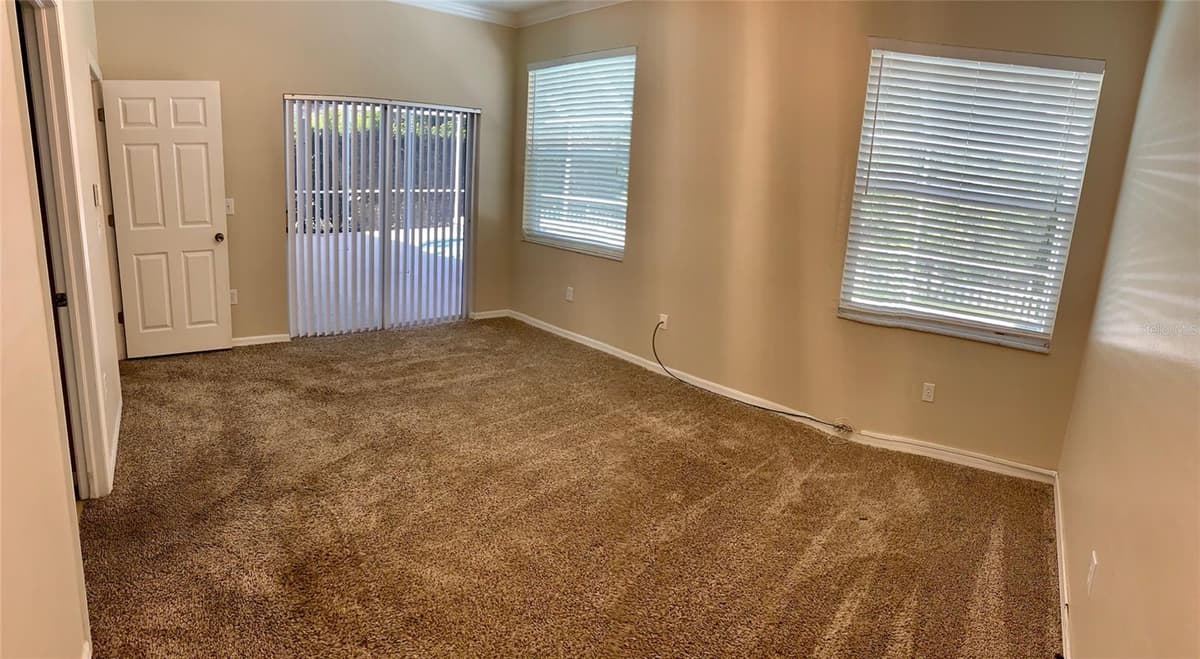 13024 ROYAL GEORGE AVENUE — photo 17 of 29