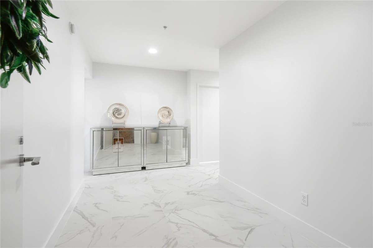 175 1ST STREET — photo 3 of 36