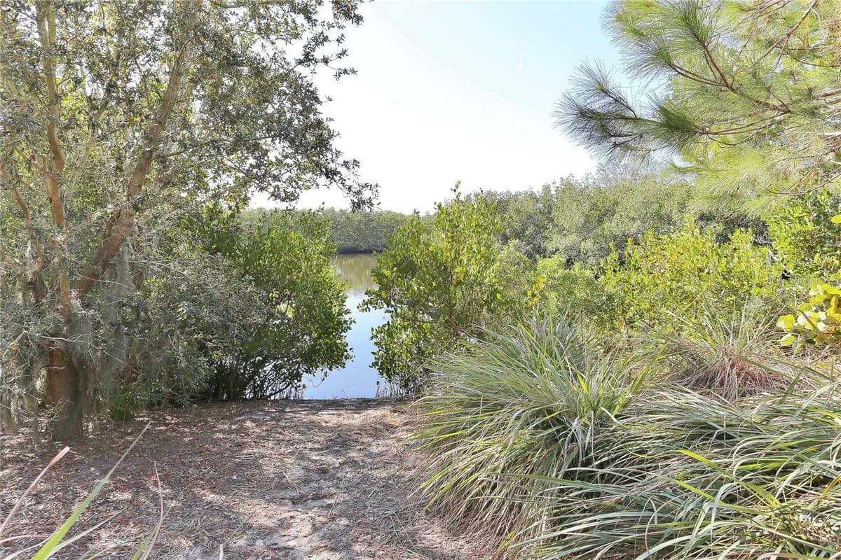 8218 CAPONATA BOULEVARD — photo 34 of 35
