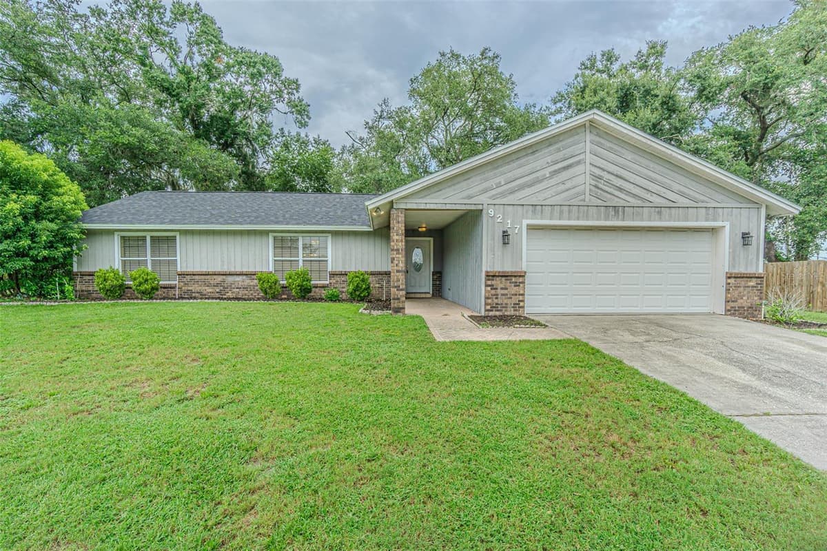 9217 KINGSRIDGE DRIVE — photo 1 of 39