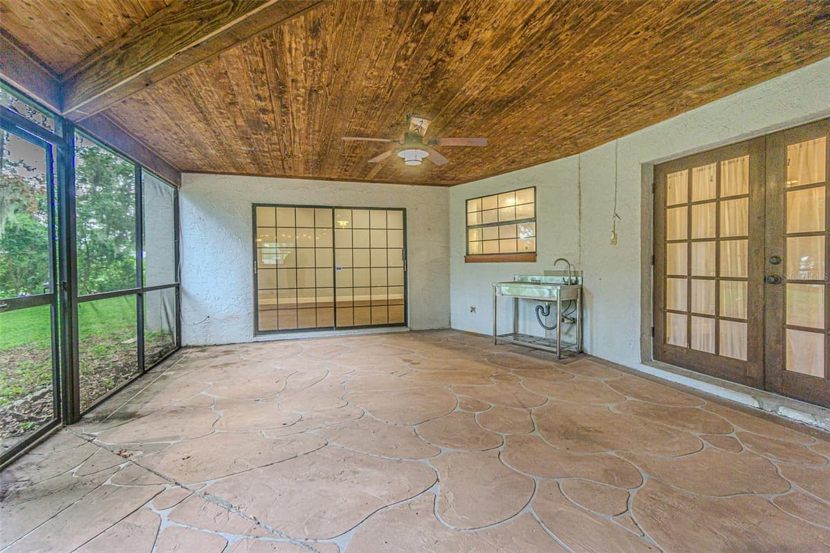 9217 KINGSRIDGE DRIVE — photo 30 of 39