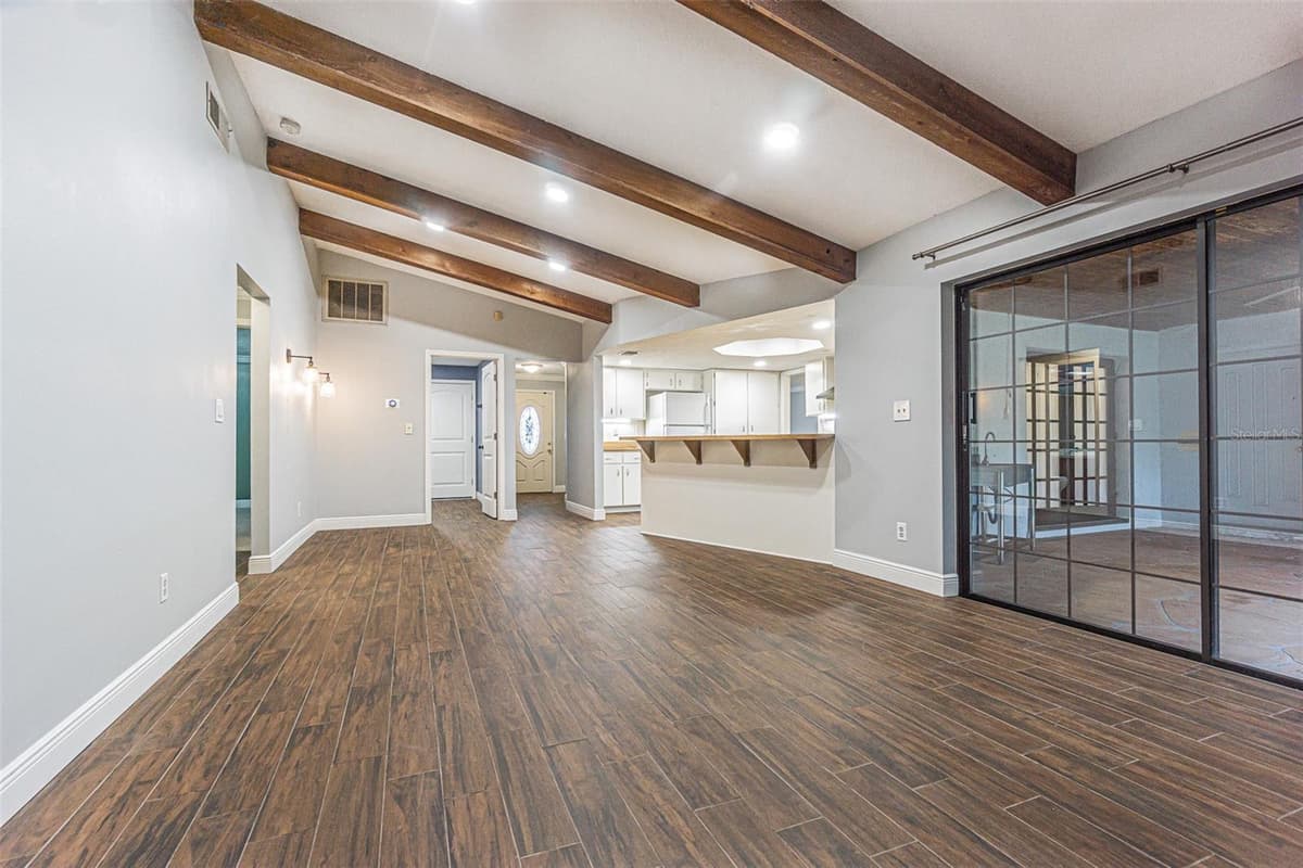 9217 KINGSRIDGE DRIVE — photo 4 of 39