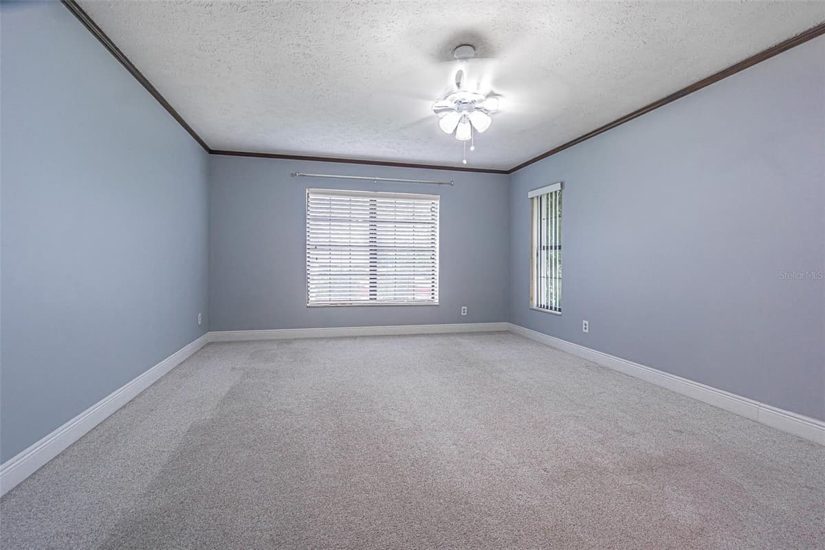 9217 KINGSRIDGE DRIVE — photo 14 of 39