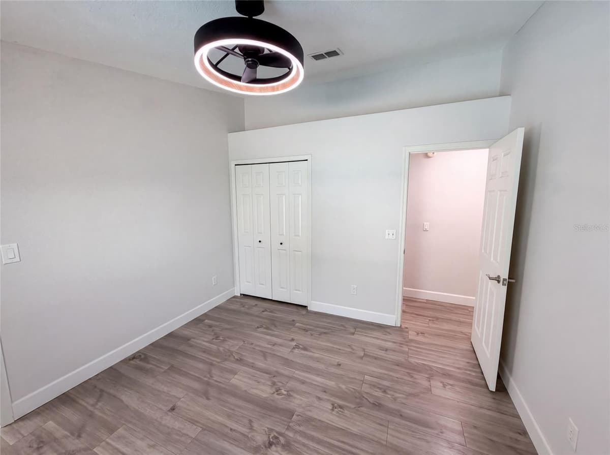 3800 SEMINOLE DRIVE — photo 21 of 31