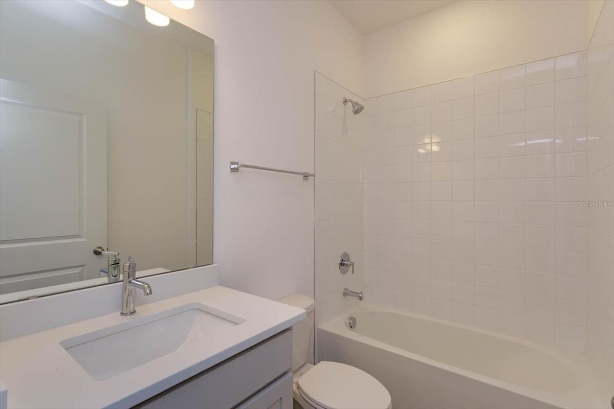 784 SUNSHOWER DRIVE — photo 13 of 20