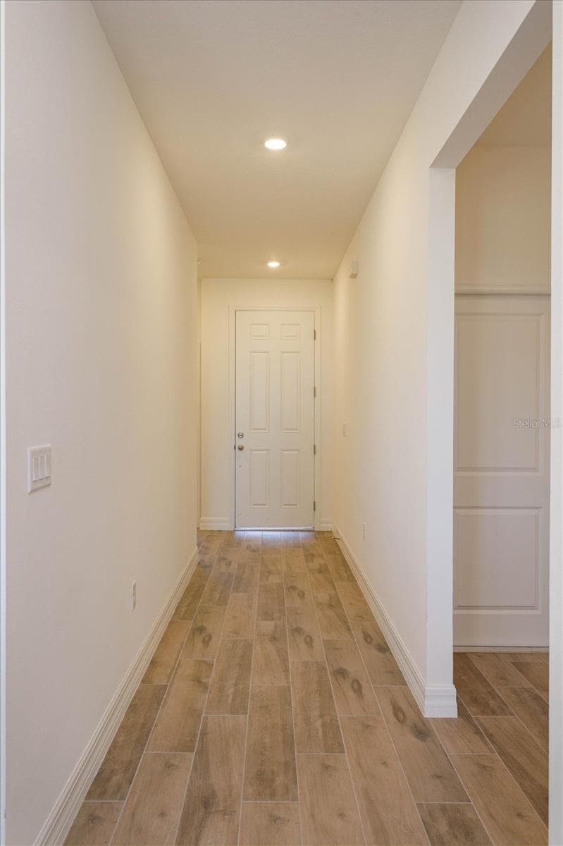 784 SUNSHOWER DRIVE — photo 2 of 20