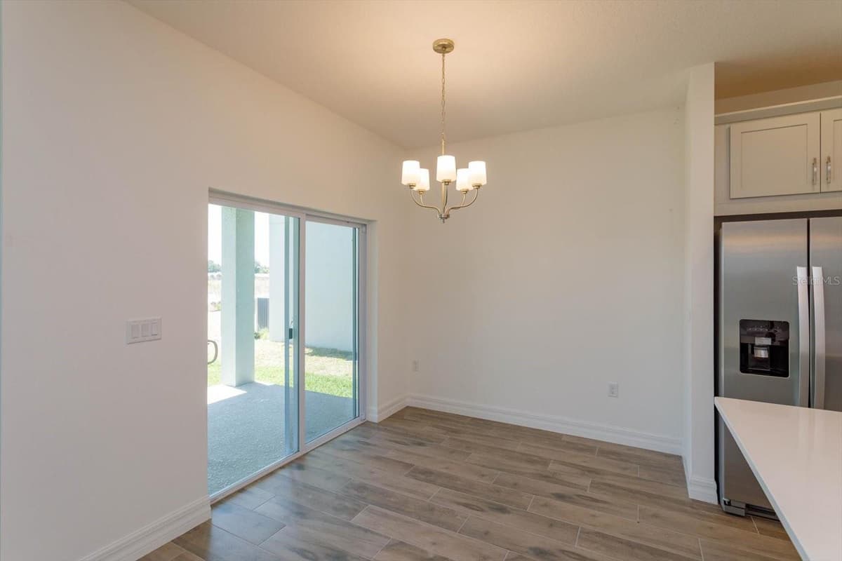 784 SUNSHOWER DRIVE — photo 6 of 20