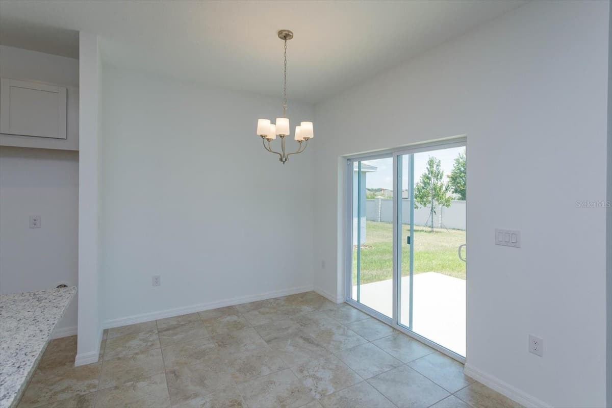 784 SUNSHOWER DRIVE — photo 7 of 20