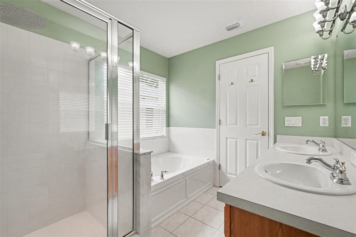 9407 CYPRESS HARBOR DRIVE — photo 22 of 40