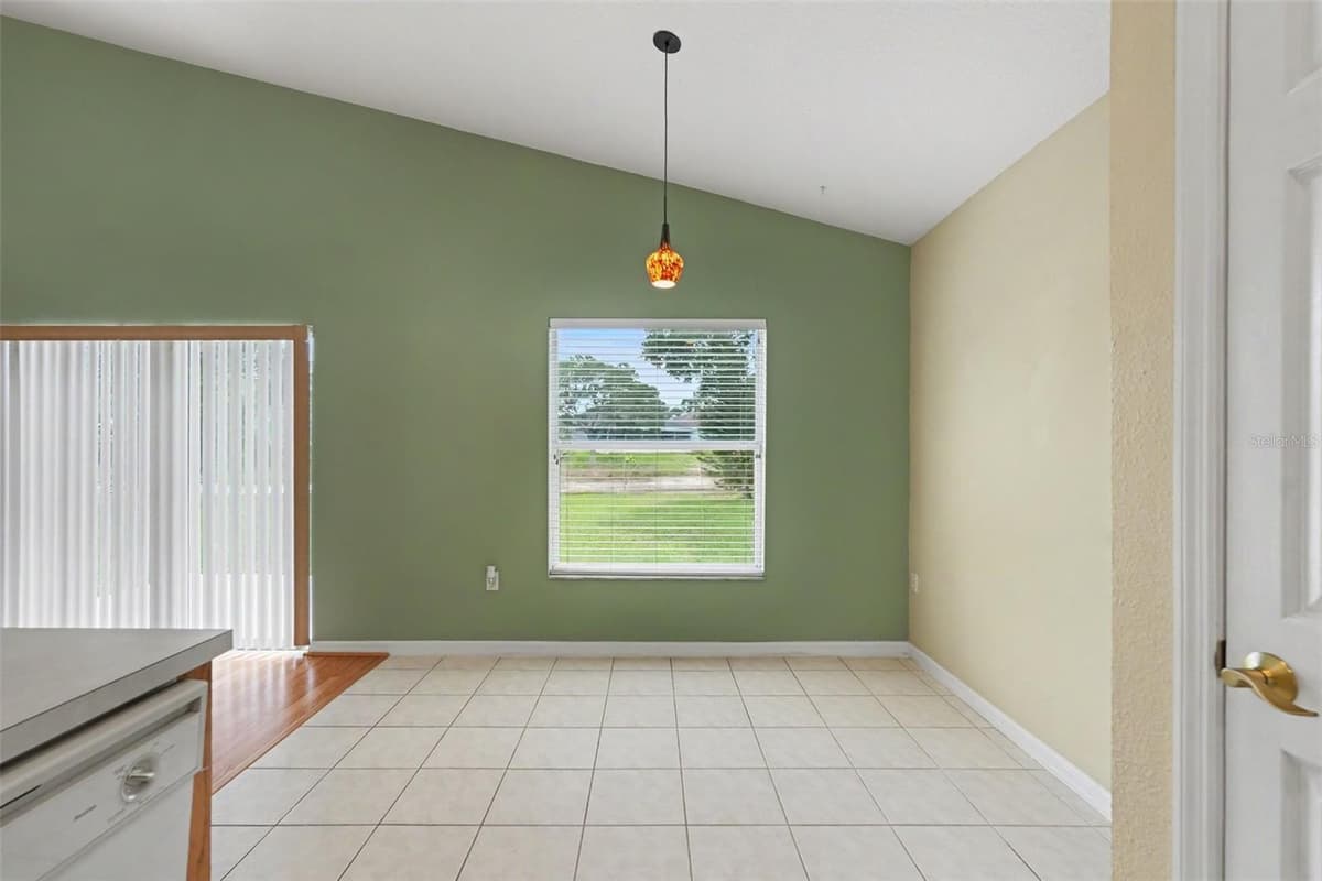 9407 CYPRESS HARBOR DRIVE — photo 15 of 40