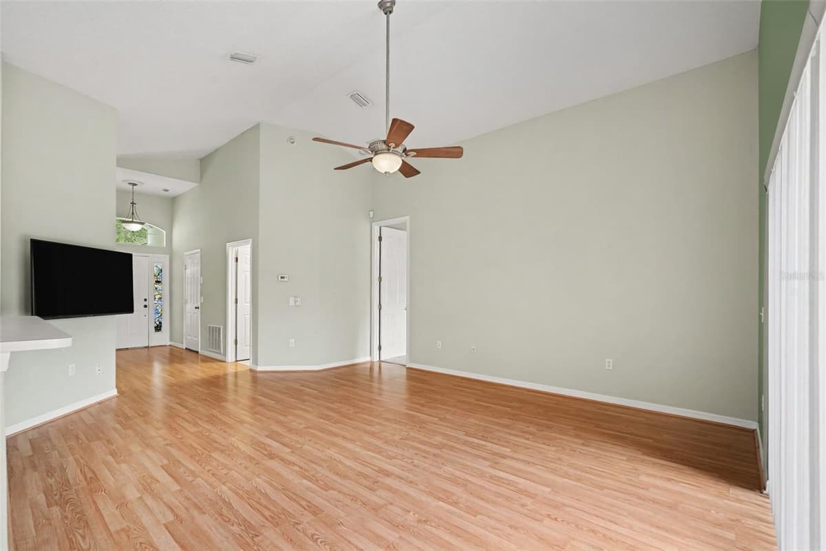 9407 CYPRESS HARBOR DRIVE — photo 10 of 40