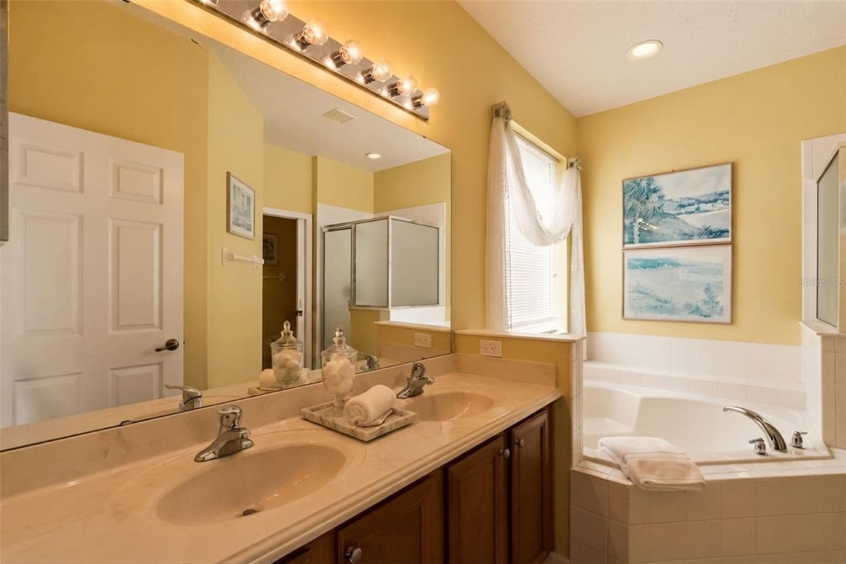 14108 BUDWORTH CIRCLE — photo 10 of 57