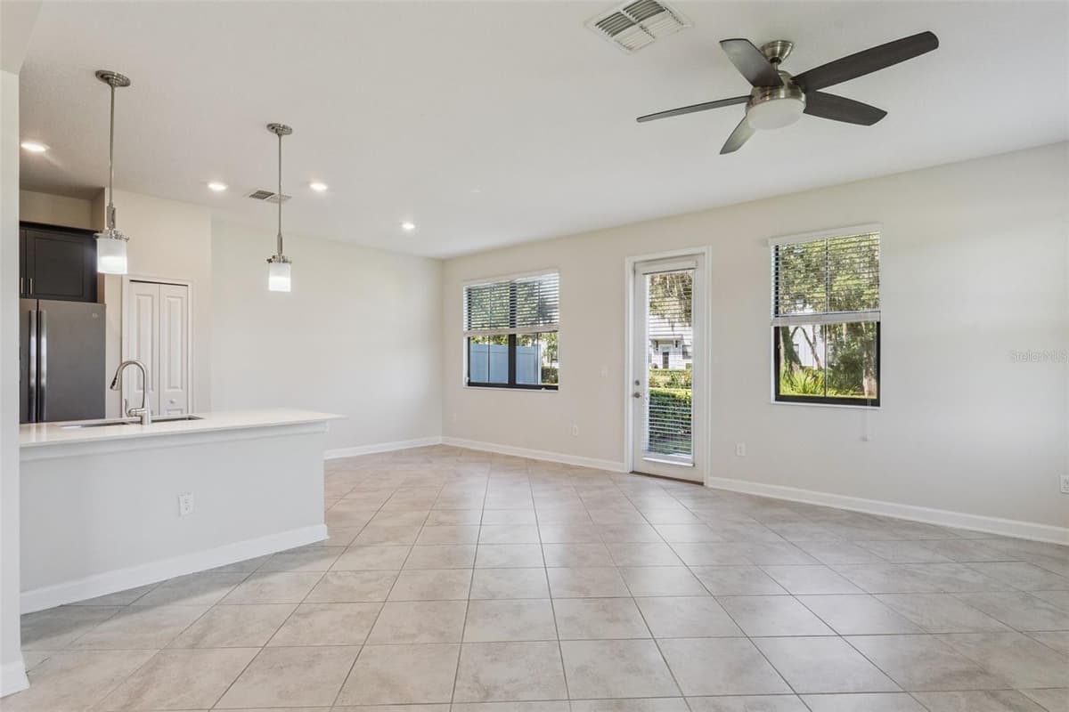 11433 WHISTLING PINE WAY — photo 8 of 40