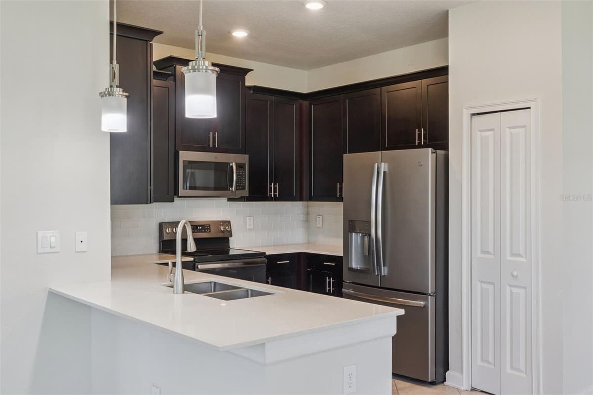 11433 WHISTLING PINE WAY — photo 11 of 40
