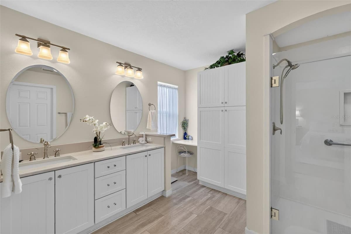 1218 CAMERO DRIVE — photo 18 of 36