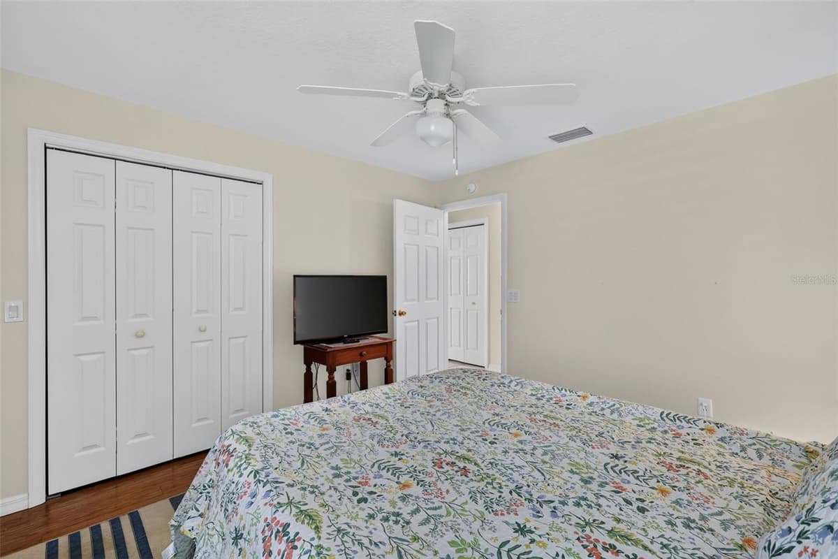 1218 CAMERO DRIVE — photo 24 of 36