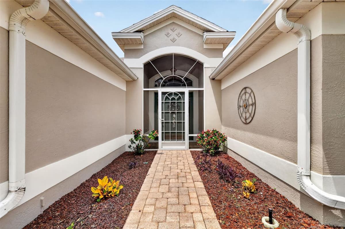 1218 CAMERO DRIVE — photo 4 of 36