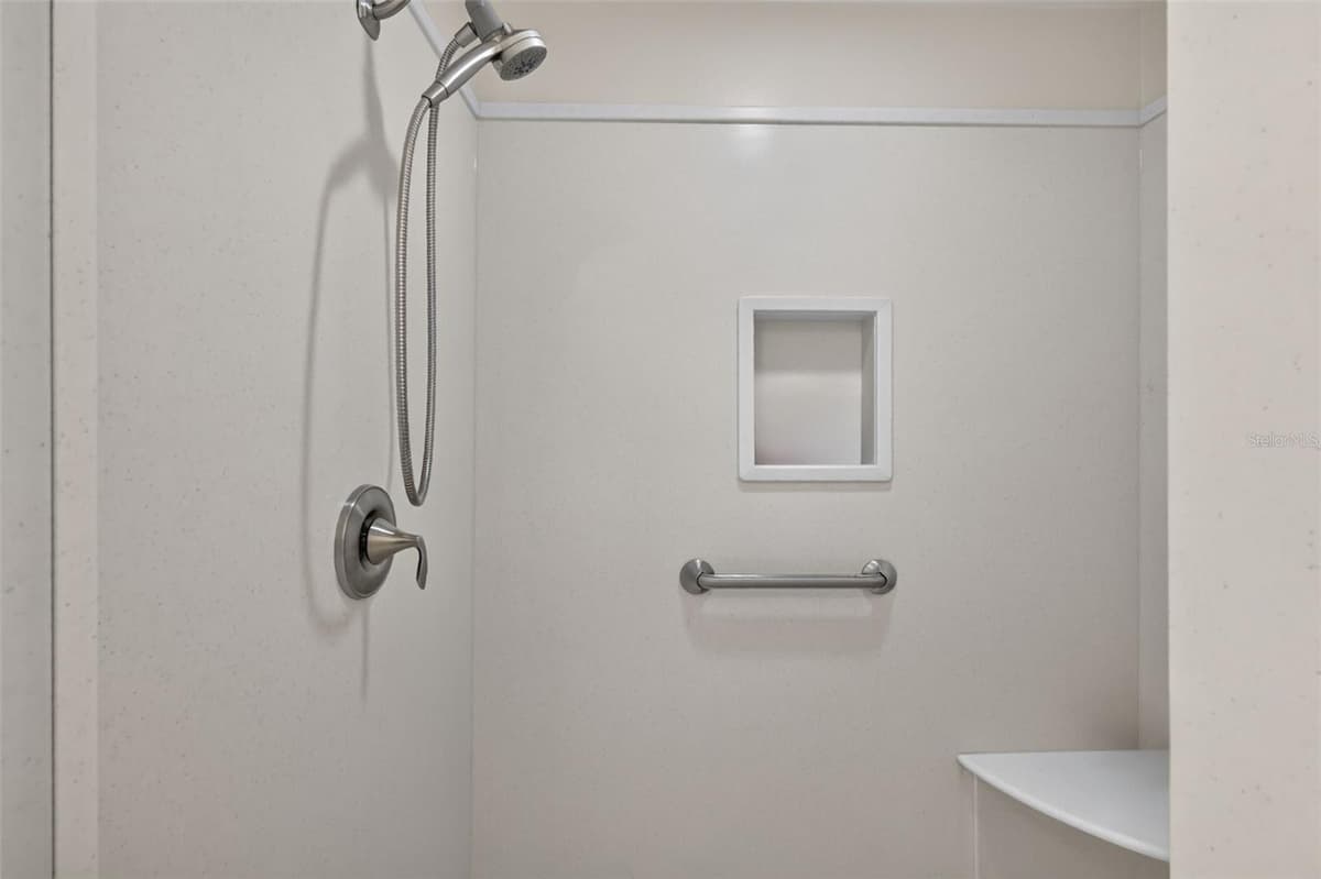 1218 CAMERO DRIVE — photo 19 of 36