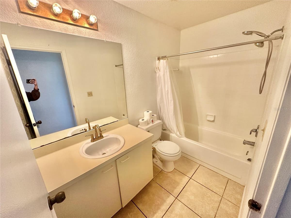 2550 ALAFAYA TRAIL — photo 12 of 17