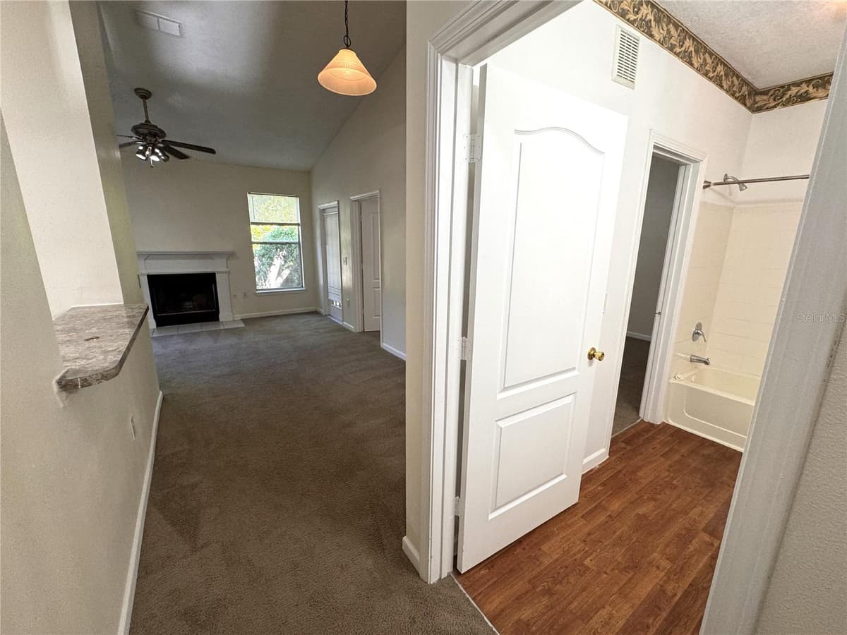 10519 VILLA VIEW CIRCLE — photo 8 of 21