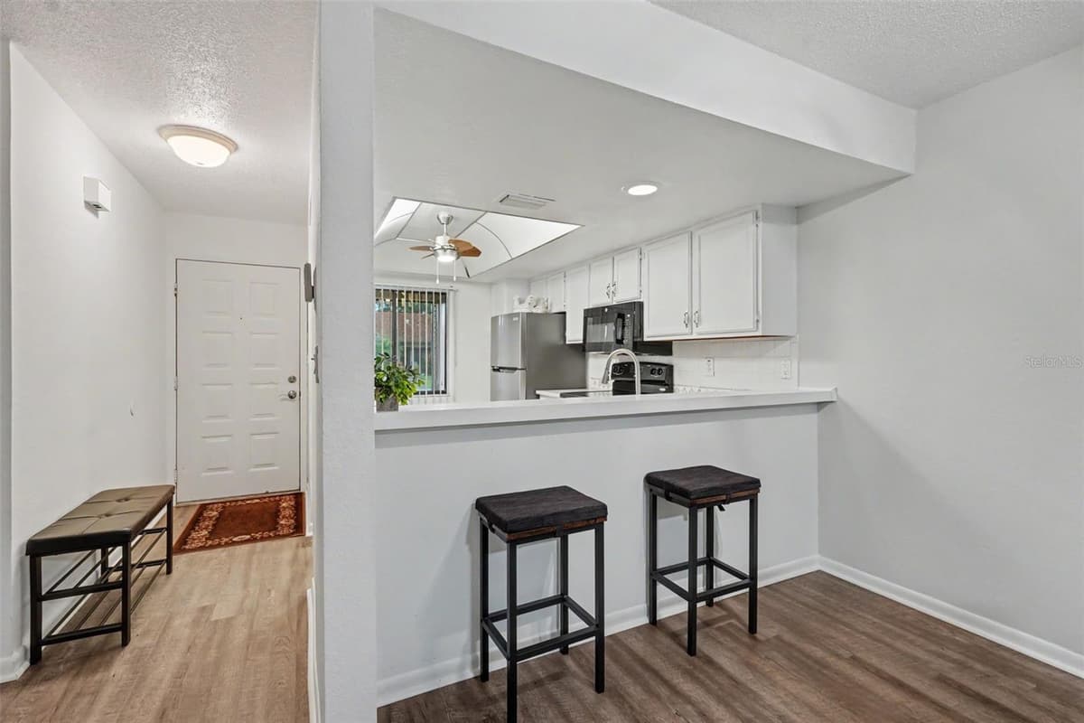 7360 ULMERTON ROAD — photo 11 of 35