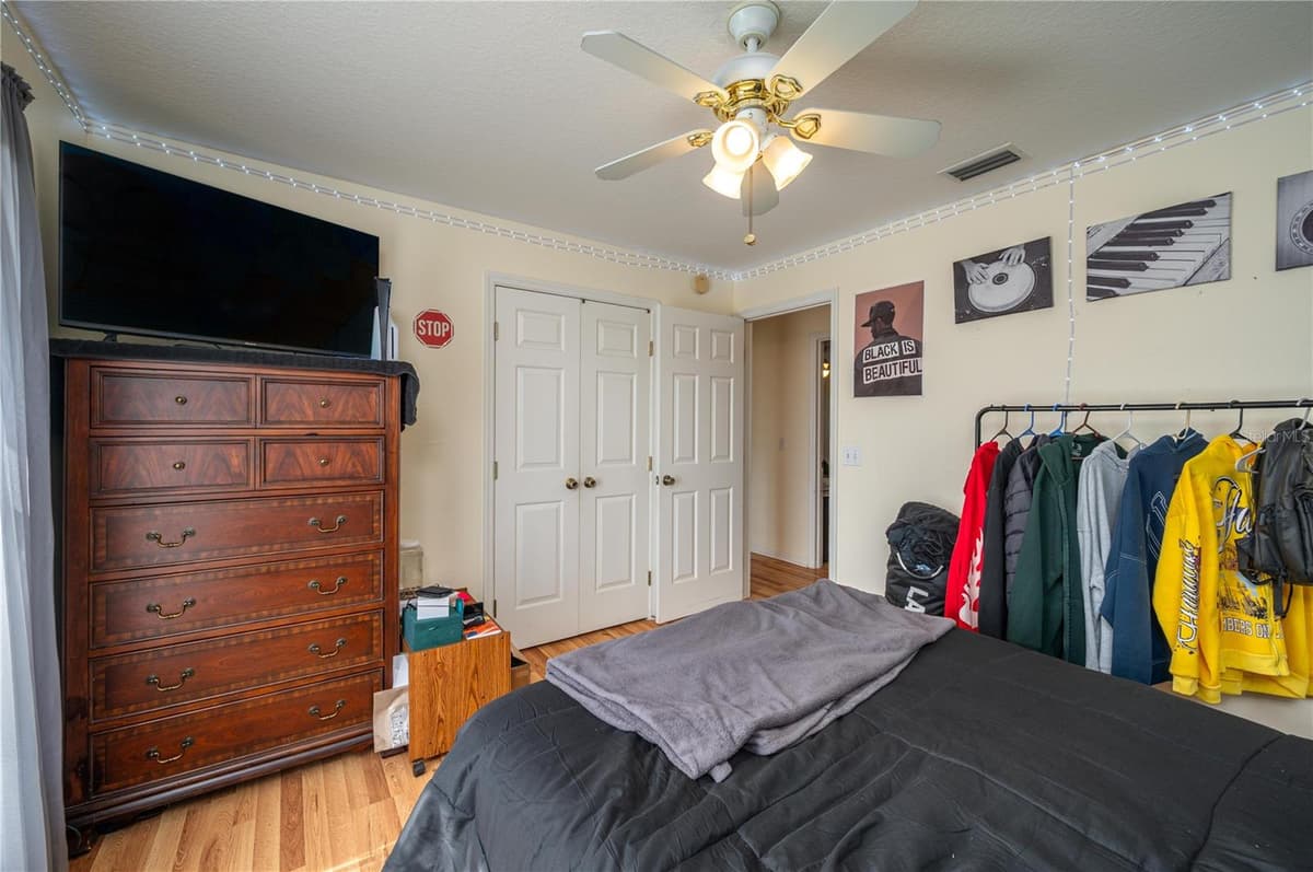 411 COUNTRY PINE ROAD — photo 19 of 37