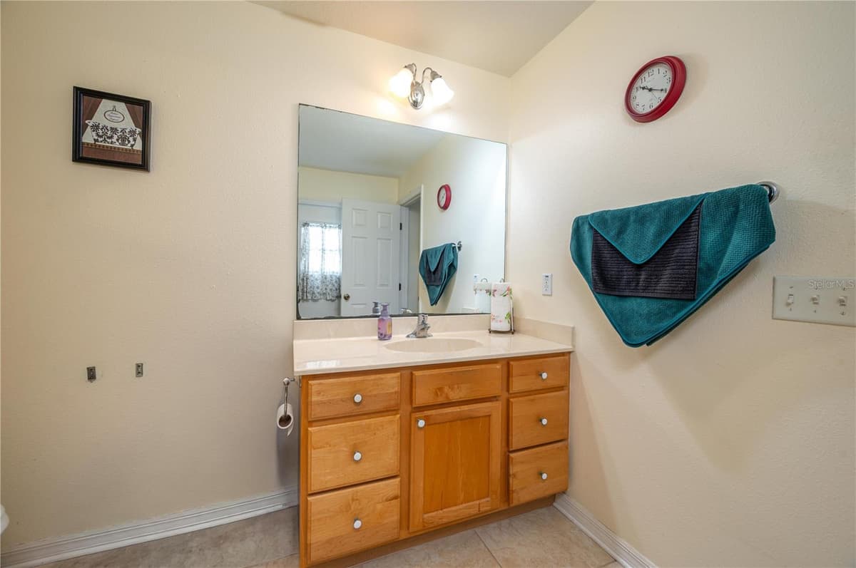 411 COUNTRY PINE ROAD — photo 15 of 37