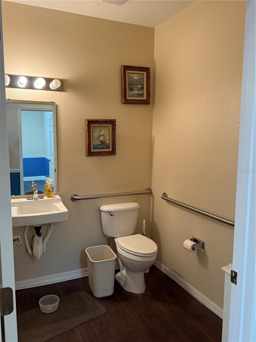 2241 PINE AVENUE — photo 10 of 14