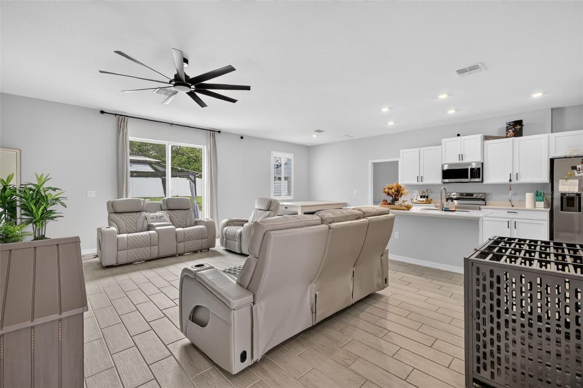 149 MARION OAKS GOLF ROAD — photo 10 of 29