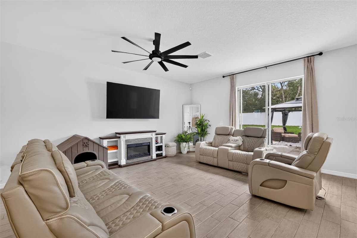 149 MARION OAKS GOLF ROAD — photo 11 of 29