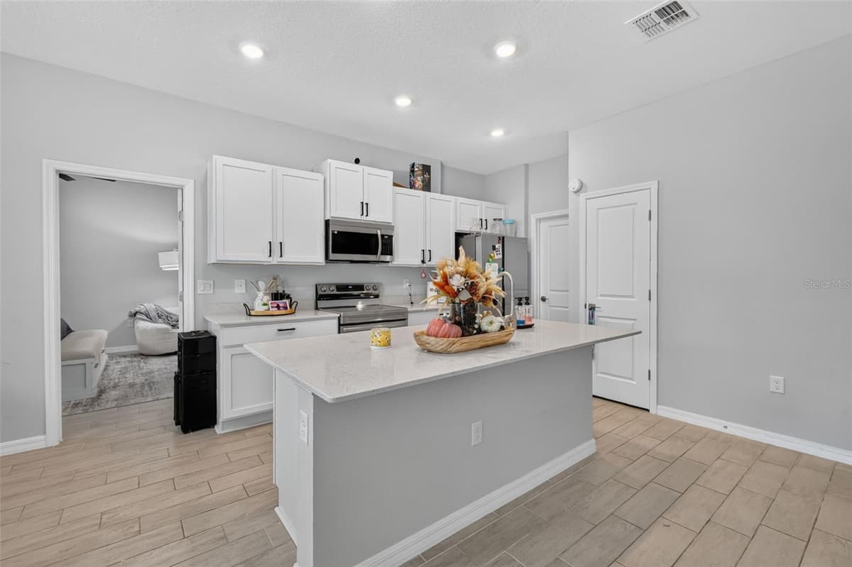 149 MARION OAKS GOLF ROAD — photo 6 of 29
