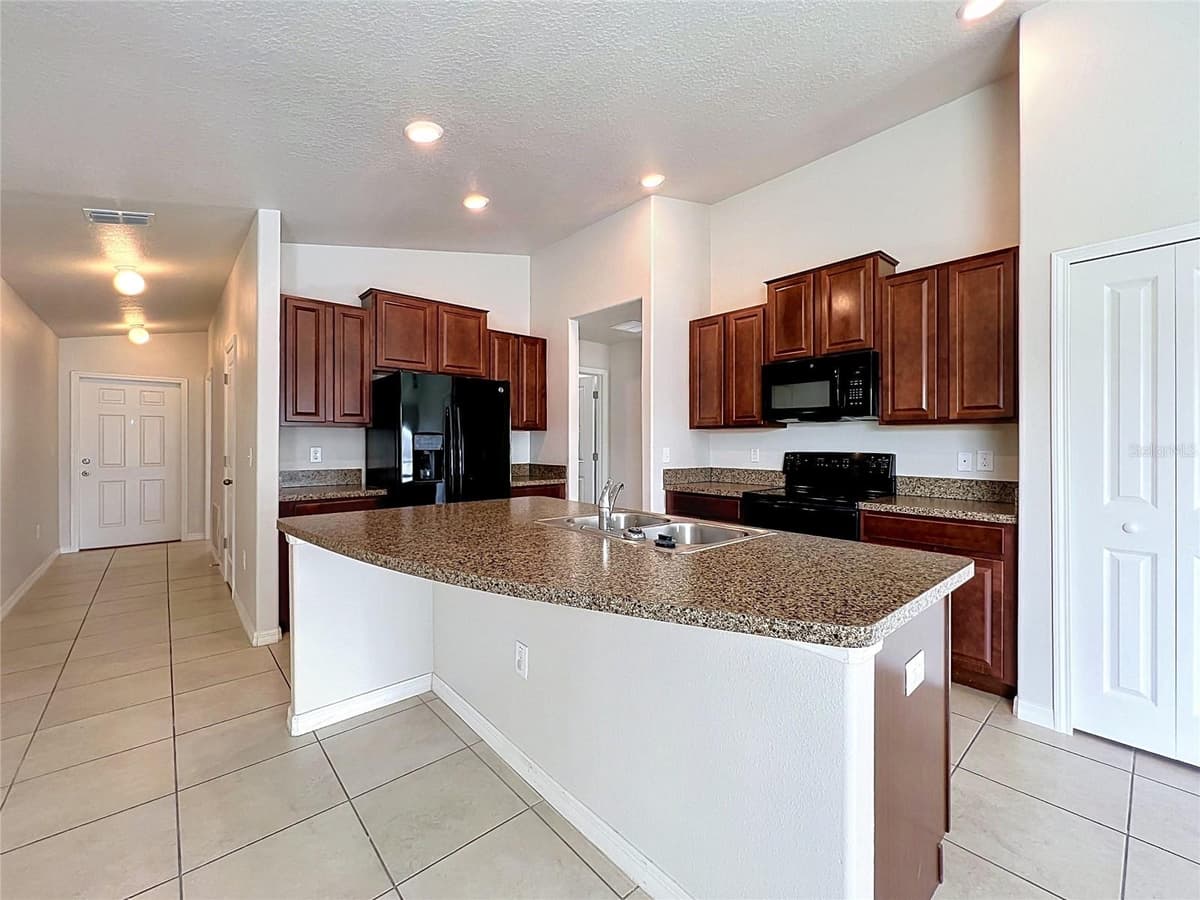36095 CARRIAGE PINE COURT — photo 7 of 28