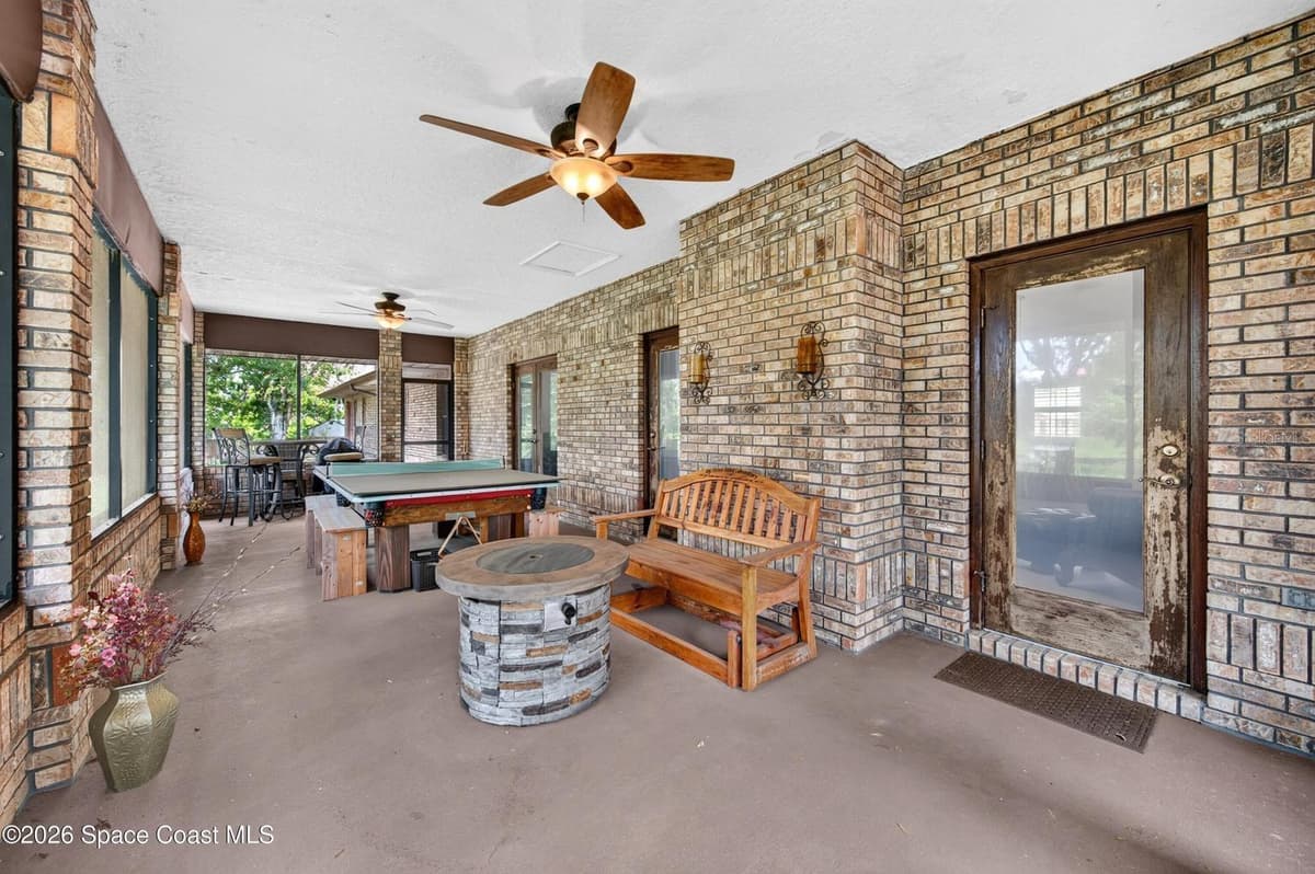 415 CHEYENNE TRAIL — photo 3 of 63